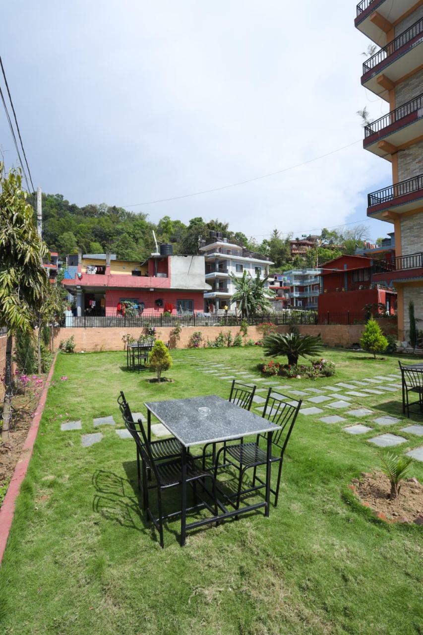 Hotel Blue Magnet Pokhara Zewnętrze zdjęcie