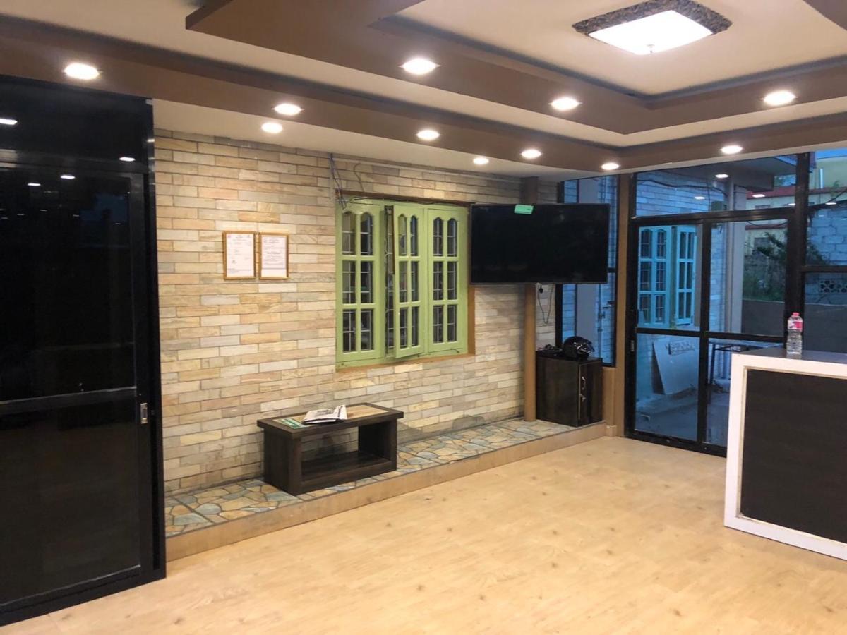 Hotel Blue Magnet Pokhara Zewnętrze zdjęcie