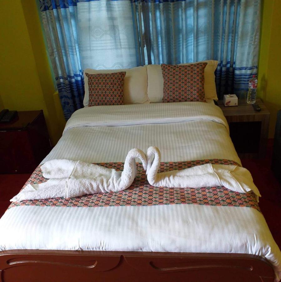 Hotel Blue Magnet Pokhara Zewnętrze zdjęcie